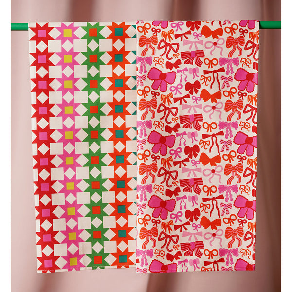 Raspberry Blossom Set Of 2 Tea Towels - Christmas Bows